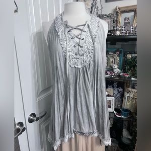 Gorgeous POL lace tunic top